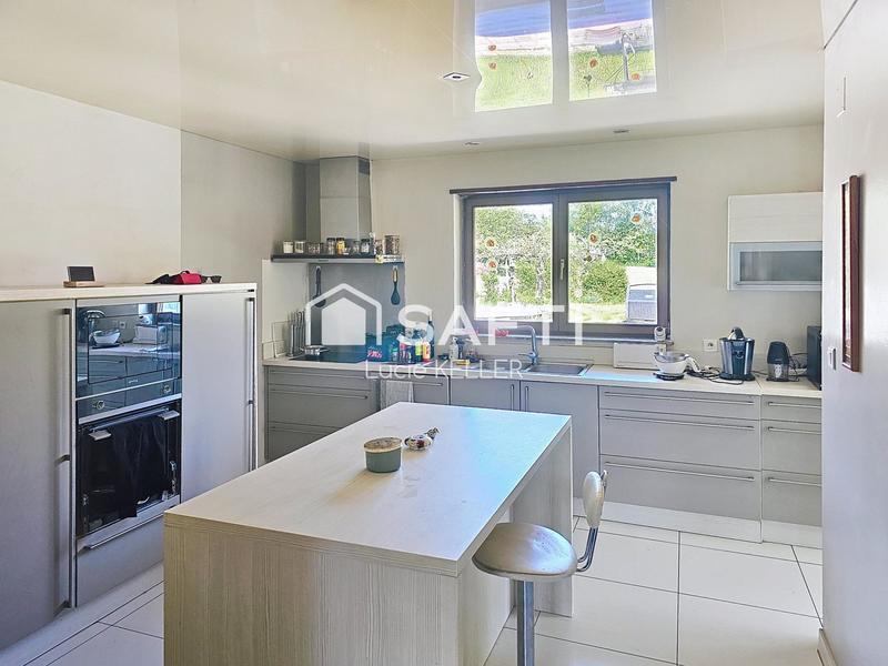 Maison - 230 m² - 7 pièces