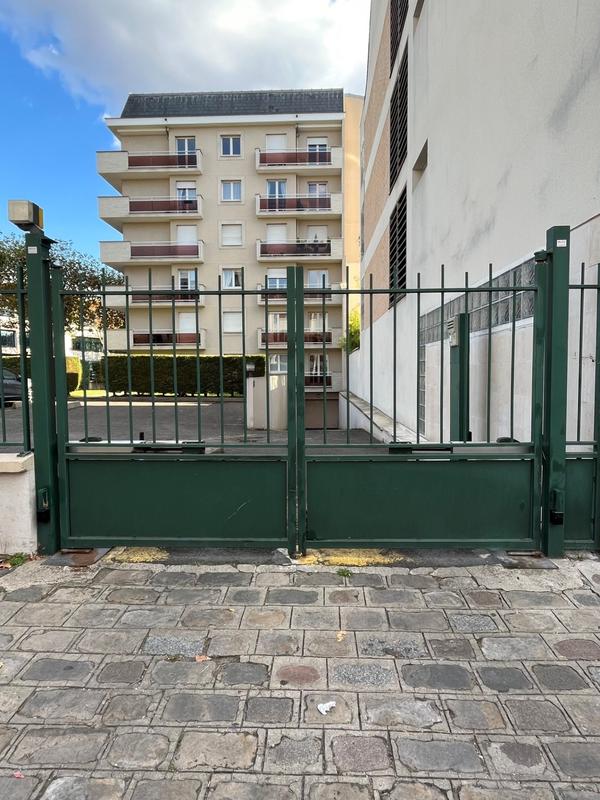 Parking / Garage - 10 m²