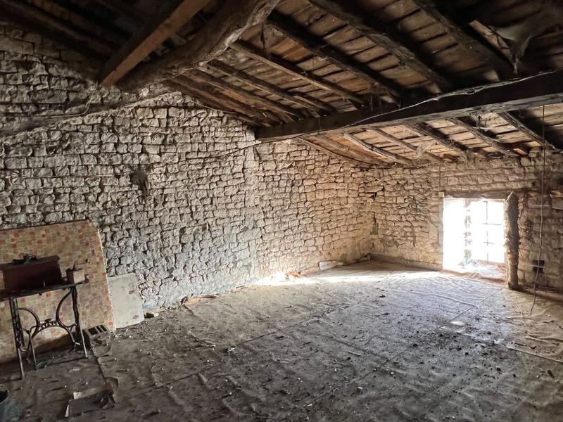 Maison de village - 94 m² - 6 pièces