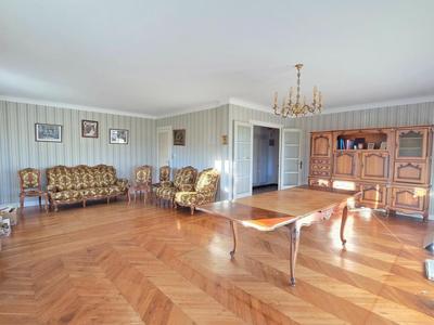 Maison - 149 m² - 6 pièces