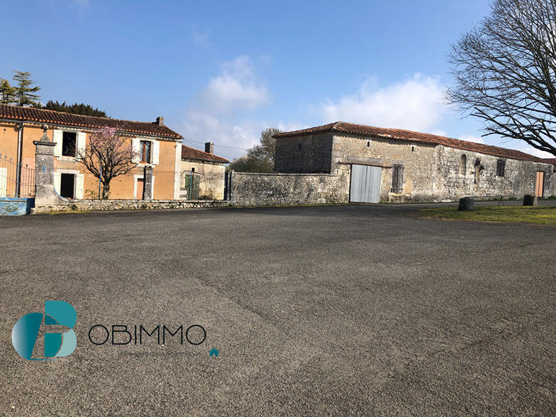 Maison - 284 m² - 10 pièces