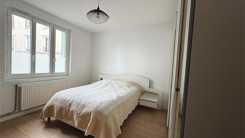 Appartement - 83 m² - 5 pièces