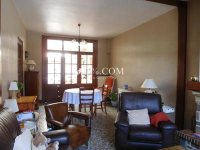 Maison - 90 m² - 6 pièces