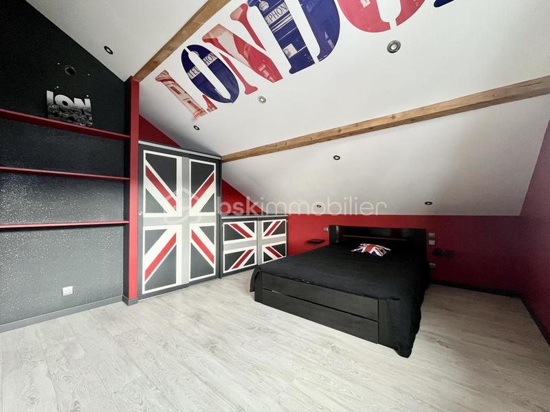 Maison - 166 m² - 6 pièces