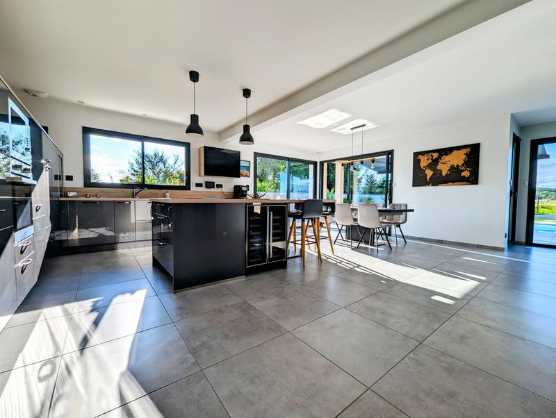 Maison - 156 m² - 5 pièces