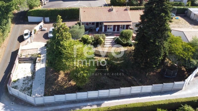 Maison - 190 m² - 8 pièces