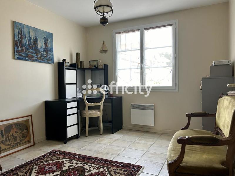 Maison - 165 m² - 9 pièces