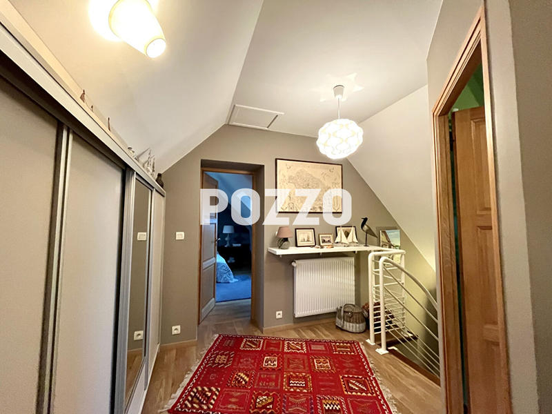 Maison - 186 m² - 6 pièces