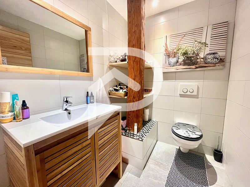 Maison - 309 m² - 7 pièces