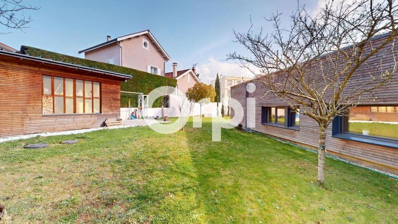 Maison - 158 m² - 5 pièces