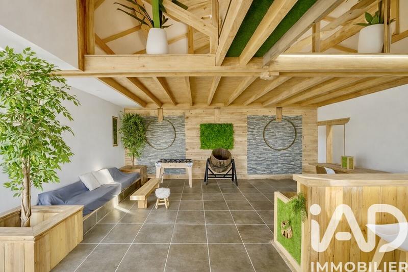 Maison - 140 m² - 9 pièces