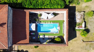 Maison - 260 m² - 9 pièces