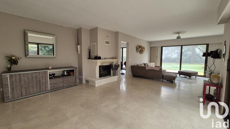 Maison - 250 m² - 8 pièces