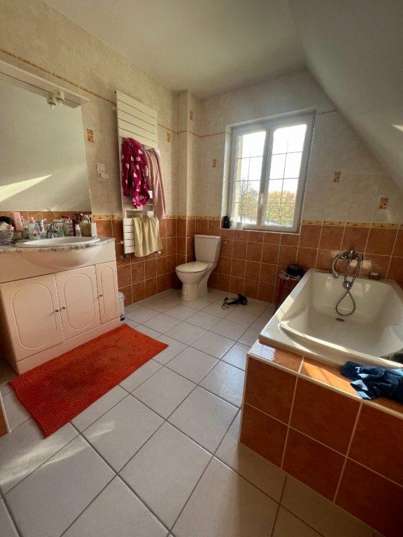Maison - 185 m² - 6 pièces