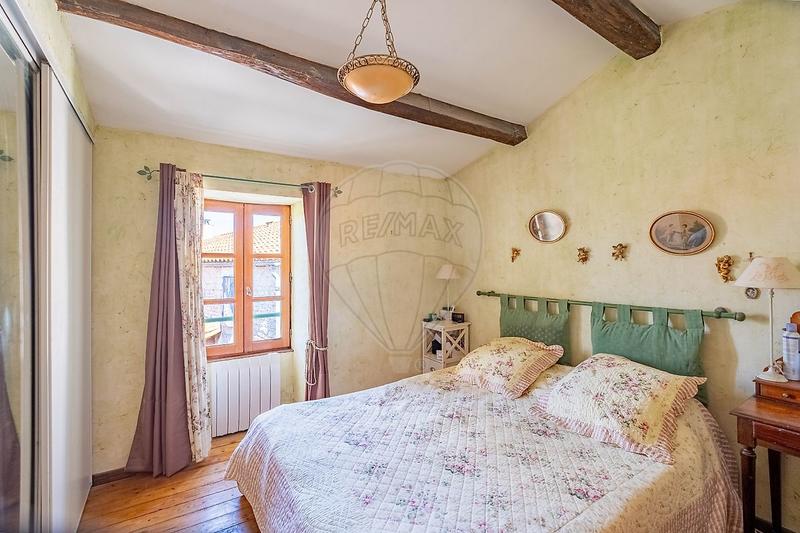 Maison - 121 m² - 5 pièces