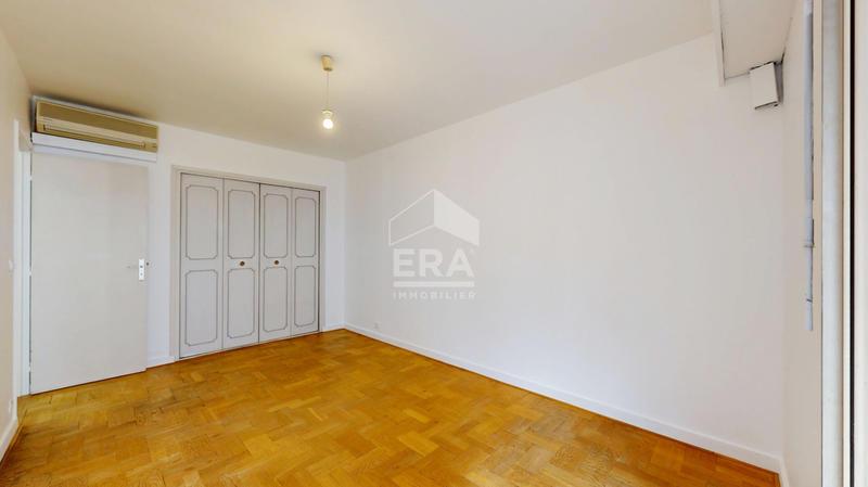 Appartement - 108 m² - 4 pièces