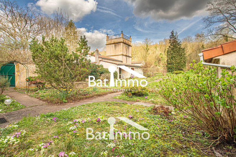 Villa - 320 m² - 10 pièces