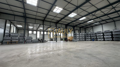 Entrepôt - 2 507 m²