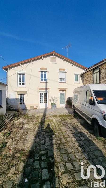 Maison - 329 m² - 10 pièces