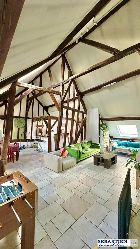 Bureau - 144 m² - 6 pièces