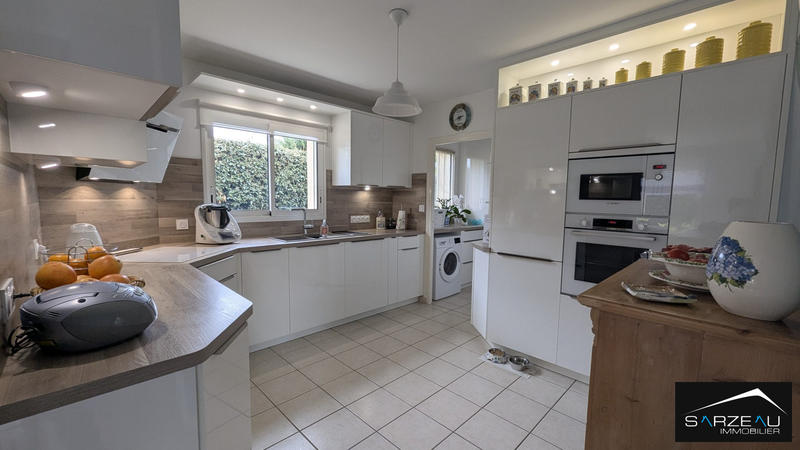 Maison - 133 m² - 6 pièces