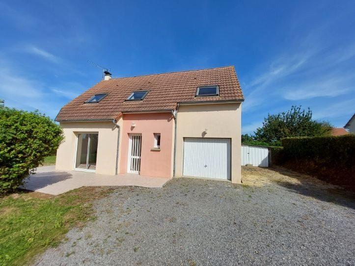 Maison traditionnelle - 92 m² - 4 pièces