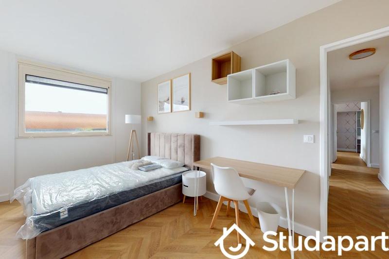 Chambre - 11 m² - 1 pièce