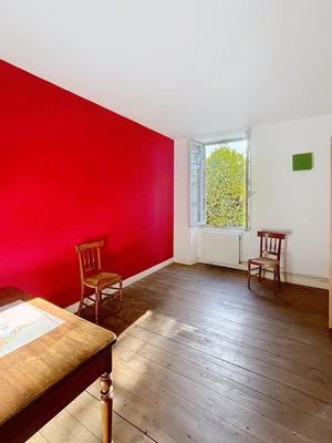 Maison - 400 m² - 10 pièces