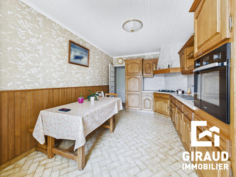 Maison - 157 m² - 7 pièces