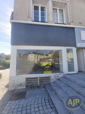 Local commercial - 61 m² - 2 pièces