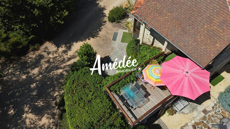 Maison traditionnelle - 195 m² - 9 pièces