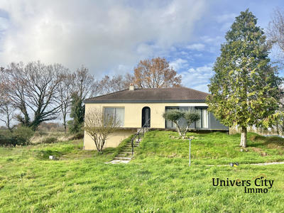 Maison - 94 m² - 5 pièces