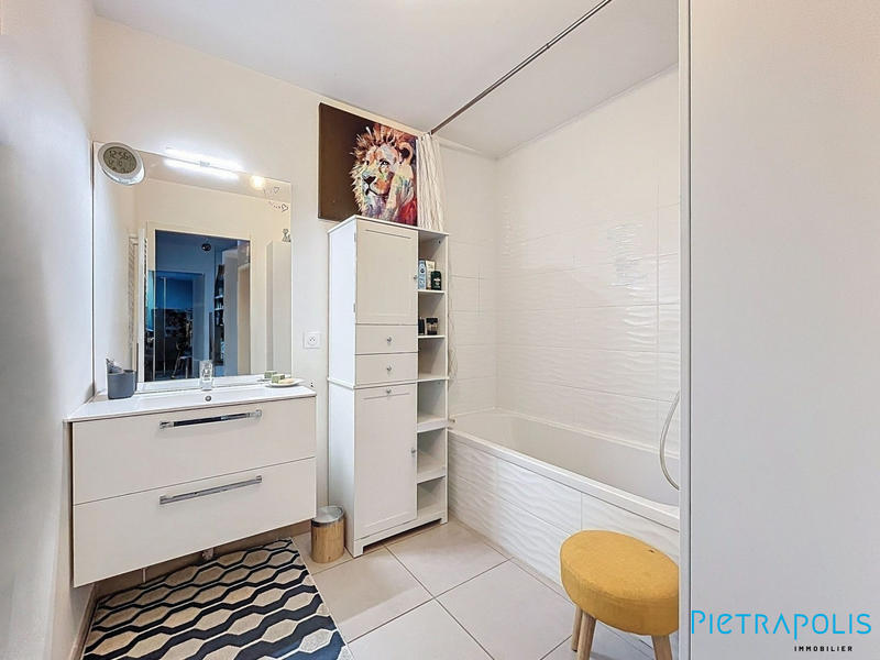 Appartement - 67 m² - 3 pièces