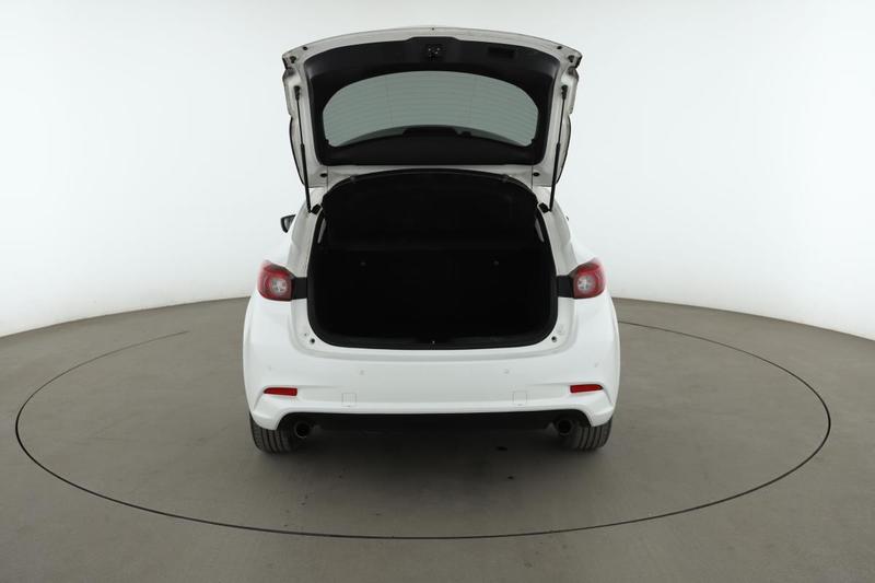 Mazda 3 2.0 Skyactiv-G Signature Skyactiv-Drive 120 ch