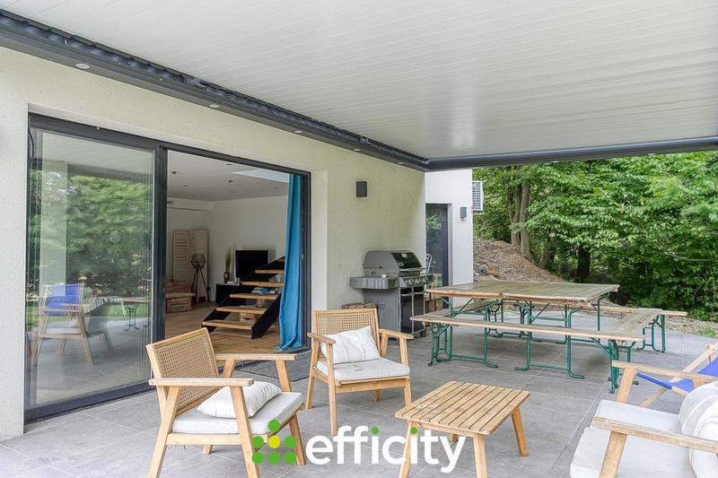 Maison - 175 m² - 7 pièces
