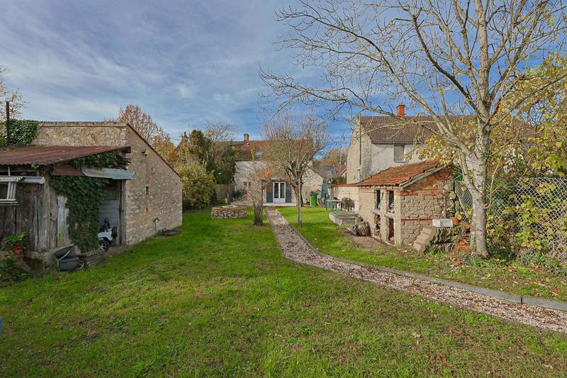 Maison - 85 m² - 4 pièces