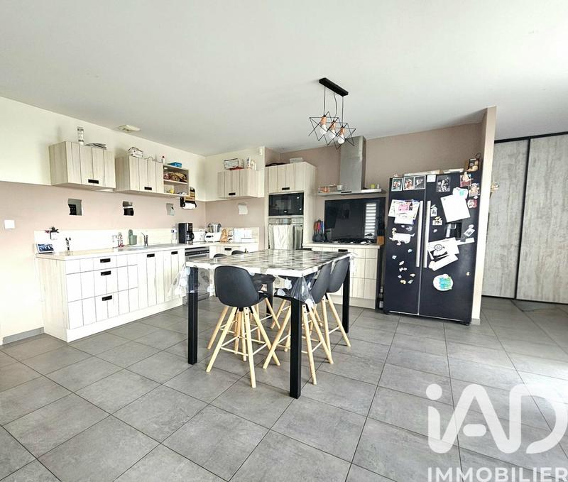 Maison - 93 m² - 5 pièces