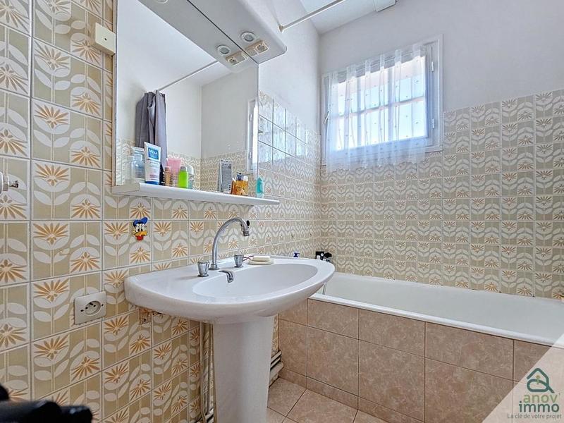 Maison - 422 m² - 12 pièces