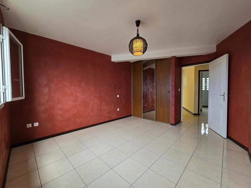 Maison - 206 m² - 4 pièces