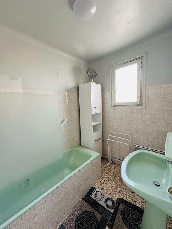 Maison - 170 m² - 8 pièces