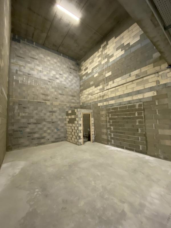 Local d'activité / Entrepôt - 95 m²