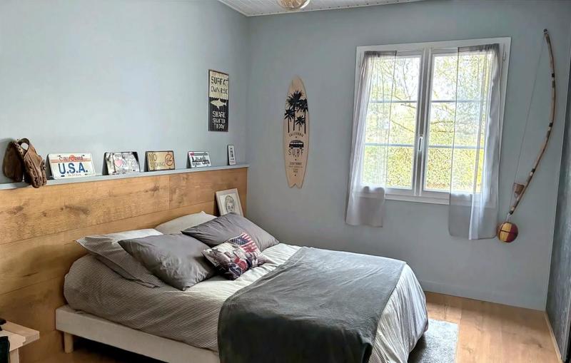 Maison - 180 m² - 7 pièces