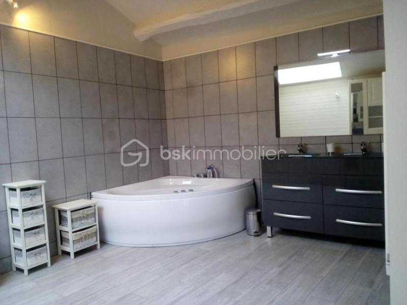 Maison - 283 m² - 8 pièces