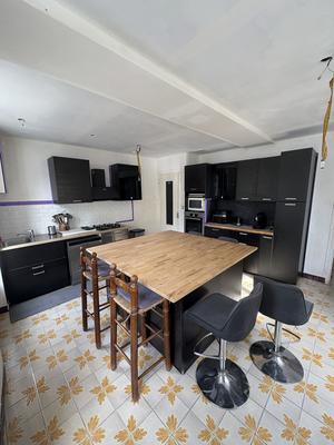 Maison traditionnelle - 130 m² - 4 pièces