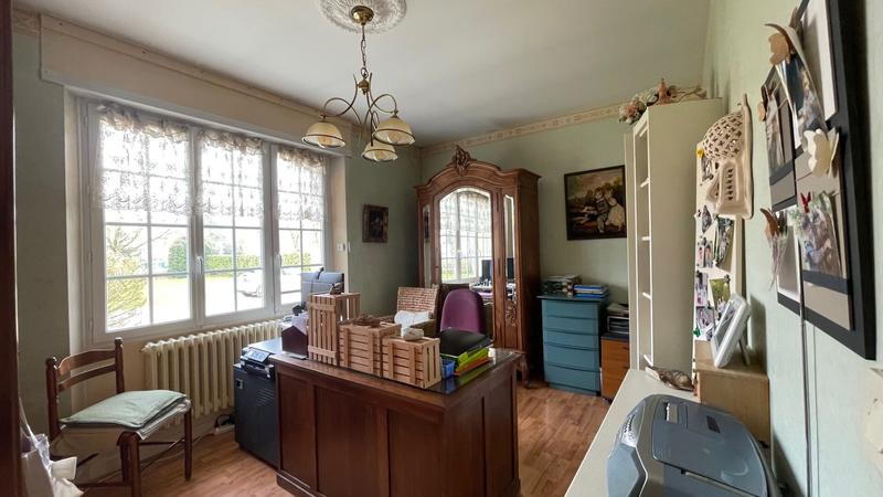 Maison - 212 m² - 8 pièces