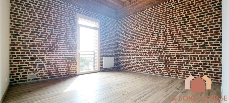 Loft - 185 m² - 4 pièces