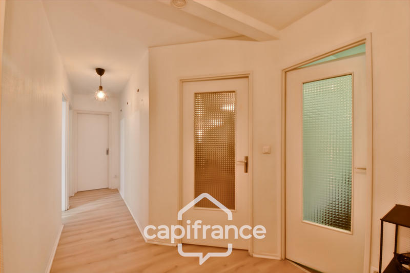 Appartement - 84 m² - 4 pièces