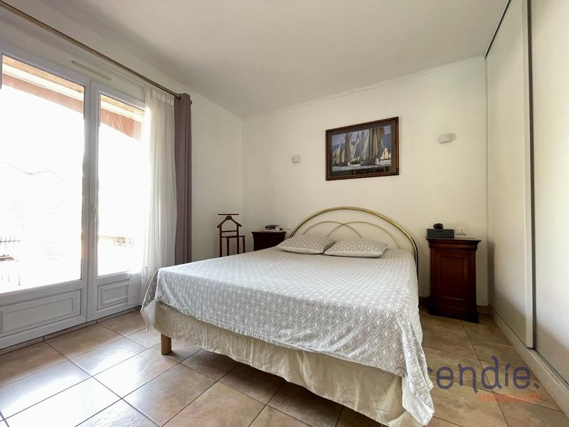 Maison - 169 m² - 5 pièces