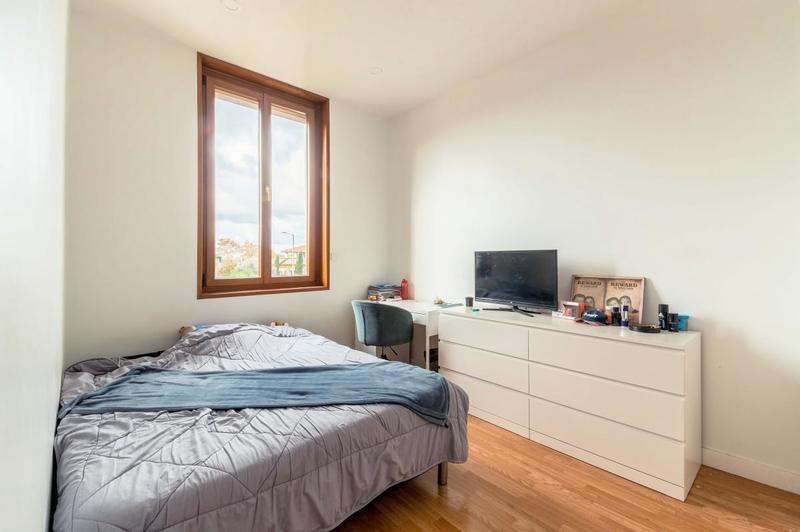 Maison - 220 m² - 5 pièces