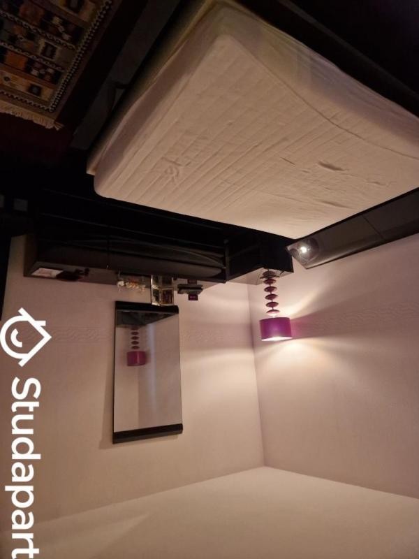 Chambre - 9 m² - 1 pièce